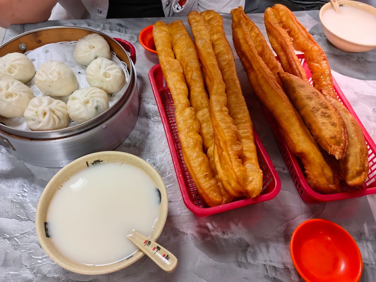 团结严记小吃