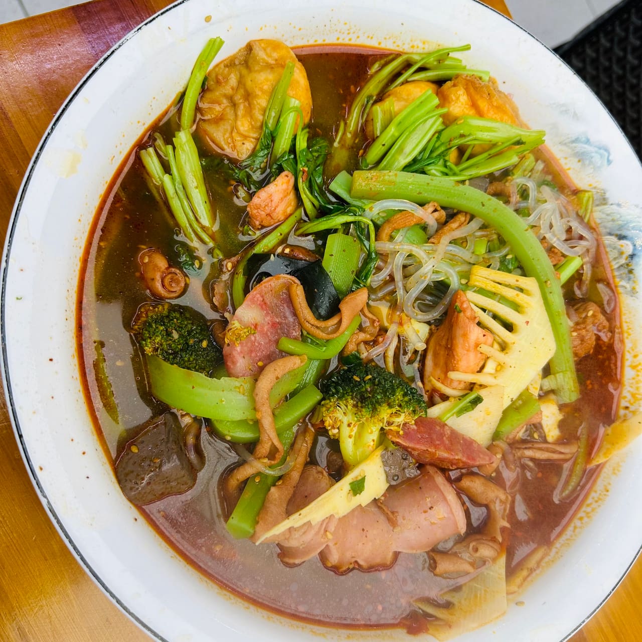 六子麻辣烫(仁和·新街店)