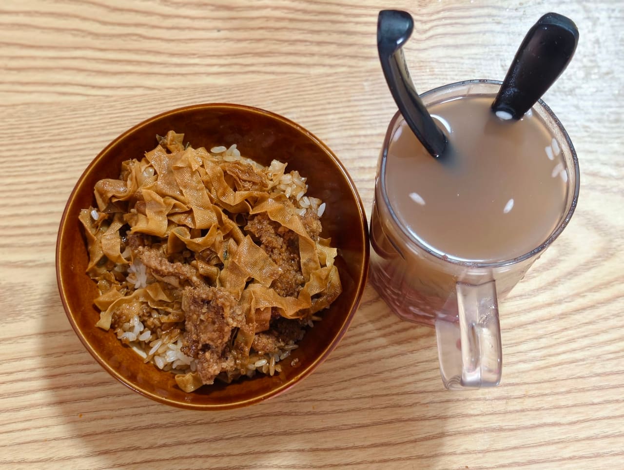 金芳传统渣肉蒸饭(润安花园南区店)