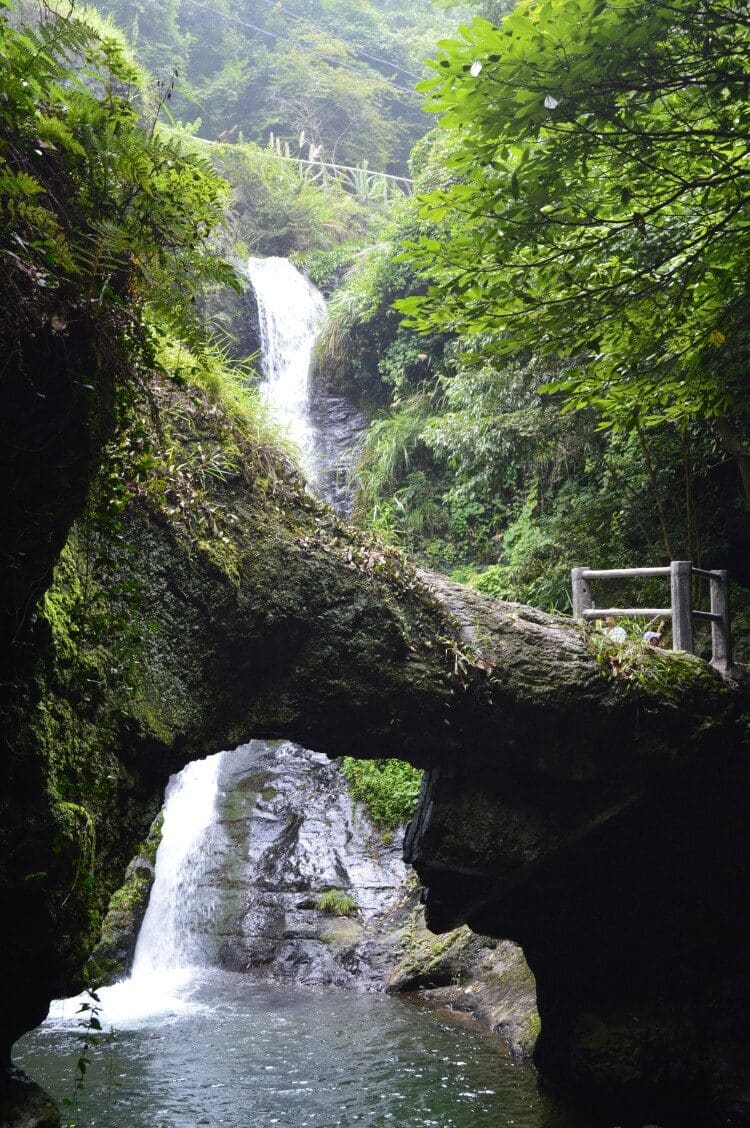 夏霖九天银瀑风景区