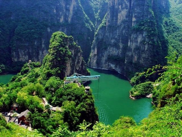 龙庆峡