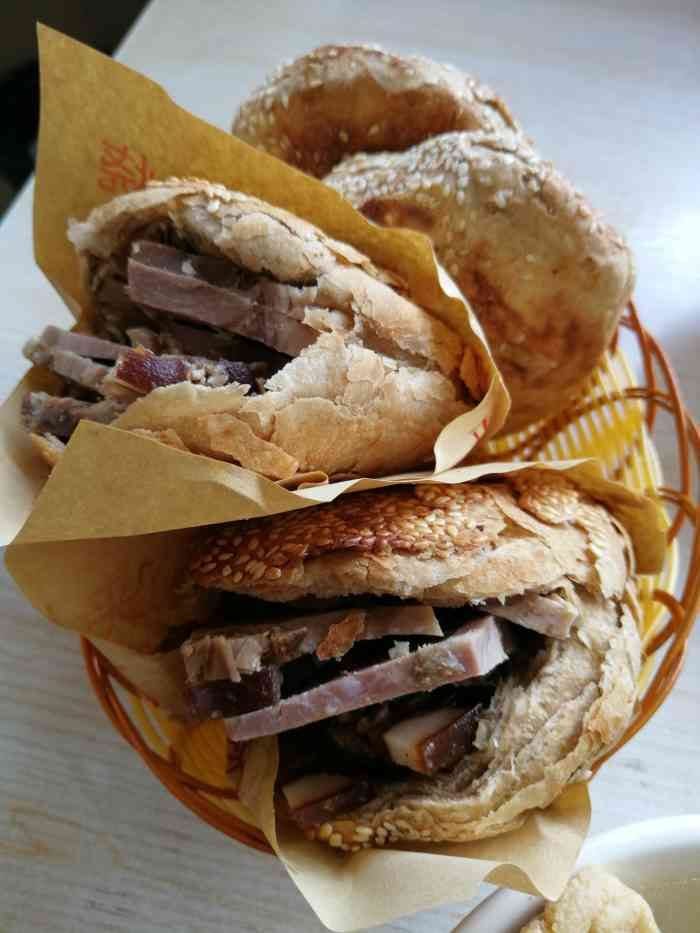 洪峰浩老北京烧饼夹肉