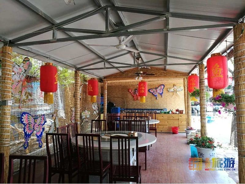 龙福源美食城