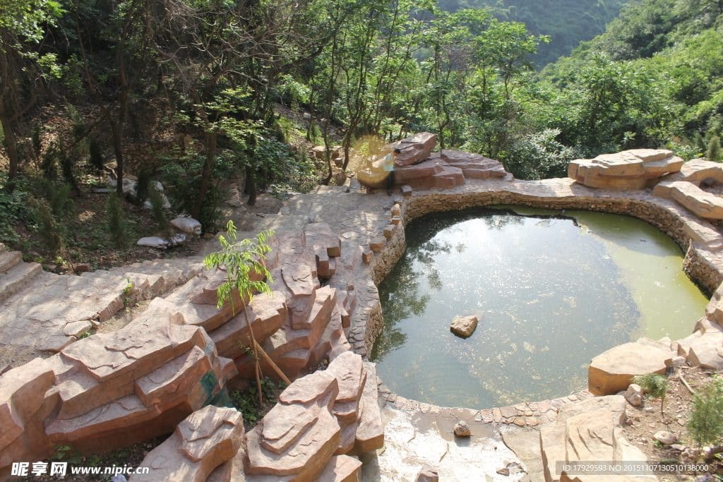 盛家源绿色农家院餐厅(黑龙潭清凉谷景区店)